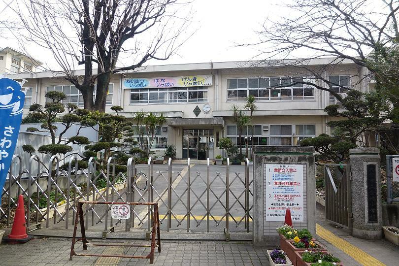 大分市立金池小学校　約1010ｍ/徒歩13分