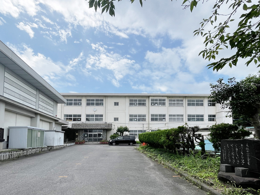 東稙田小学校（約1000ｍ/徒歩13分）