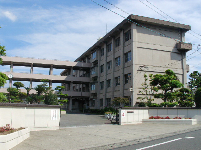 原川中学校（約1000ｍ/徒歩13分）