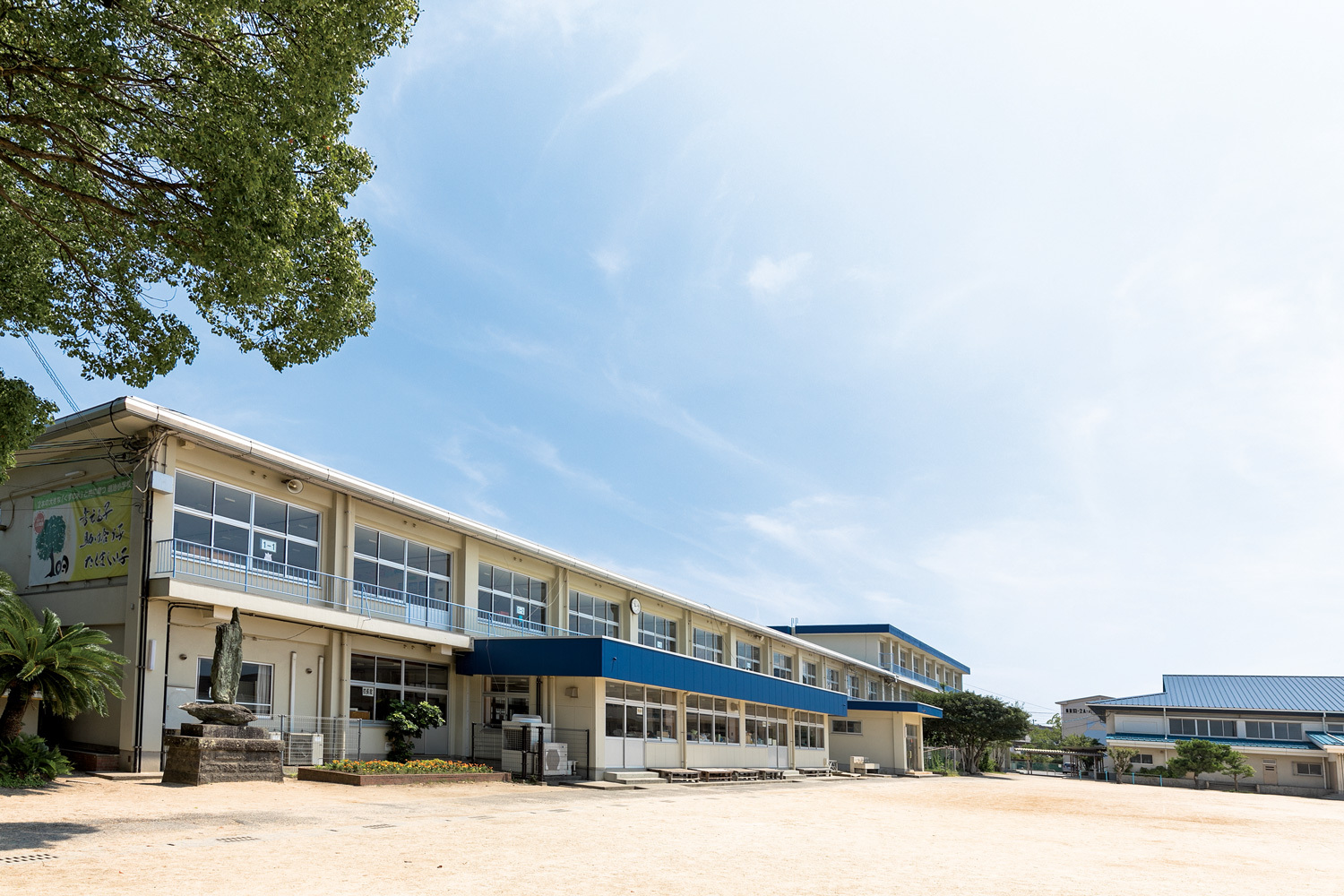 明治小学校（約290ｍ/徒歩4分）