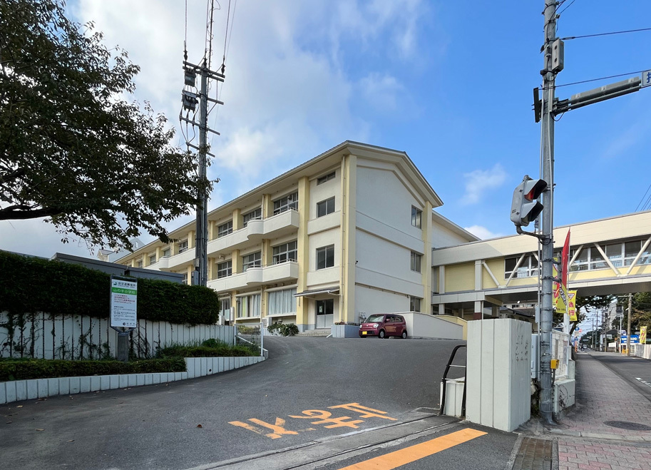 別府市立山の手小学校(約950m/徒歩12分)