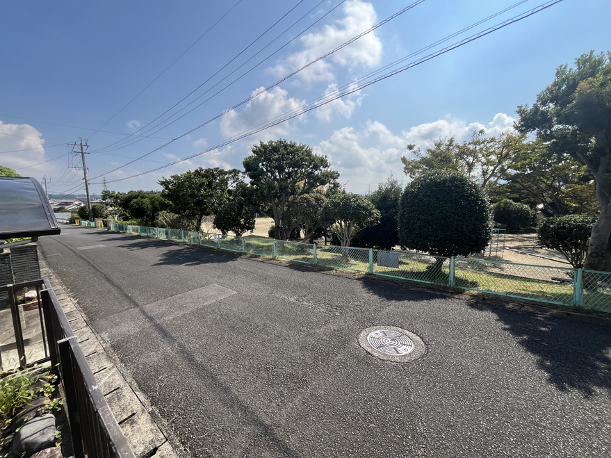 なかよし公園（約30ｍ/徒歩1分）