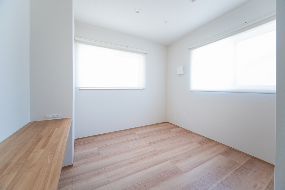 デスク付き子ども部屋｜学習に集中できる設計