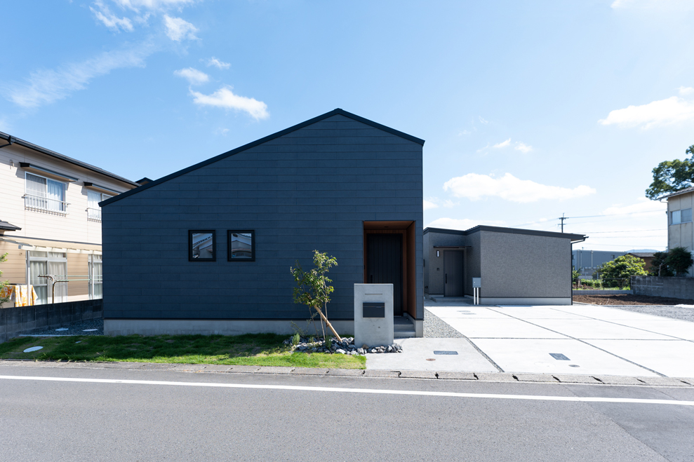 外壁の平屋｜シンプルモダンな外観