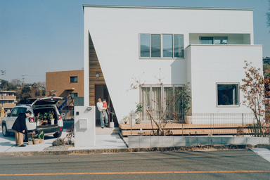 アイランドキッチンのある優しい時間が流れる家