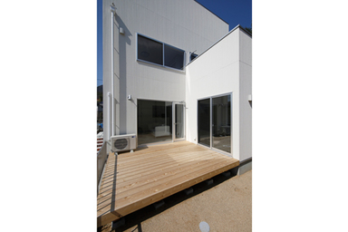 ZERO-CUBE+BOX SKY BALCONY ウッドデッキ