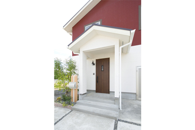 HYVA AND STYLE 玄関