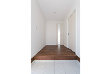 ZERO-CUBE+SKY BALCONY 玄関