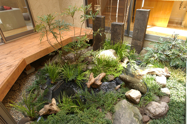 コートハウススタイルの住まい、シエスタ(SIESTA)。中庭