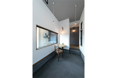 空間を最大限に利用した狭小住宅 土間