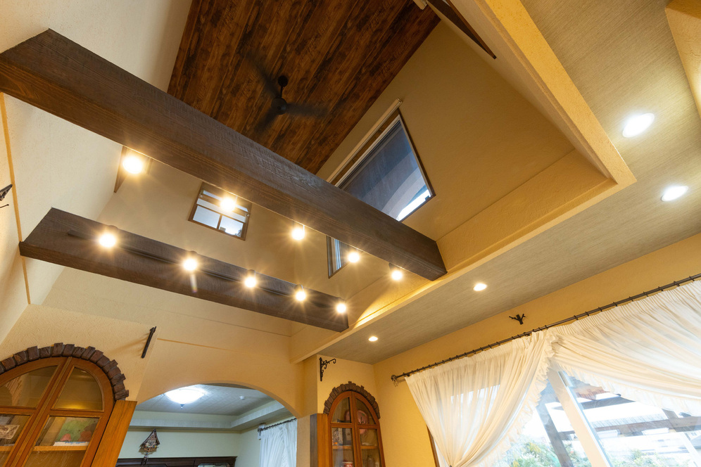 素材と造形美を大切に。時間とともに味わいを増す「本物の家」。