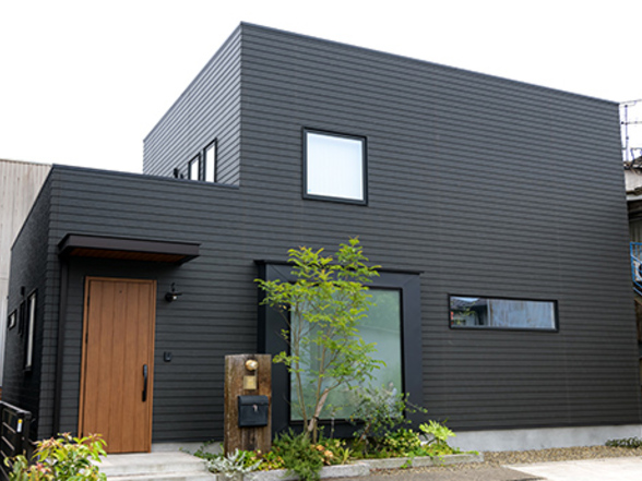 スタイリッシュな外観