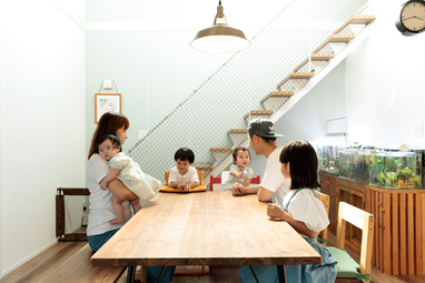 IDEAL HOUSE ドスベロ　インドの大運動会　新刊 LIFE STYLE SERIES｜ベツダイホーム｜福岡の新築一戸建て・建売