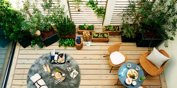 リビングと一体となった日常の幅を広げてくれる開放感のある居場所