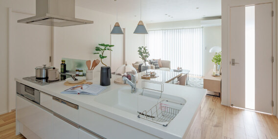 家族団欒、 家事動線を追求した アイランドキッチン