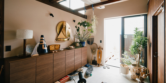 窮屈。それとも自由。気持ちいい玄関はどちらですか？