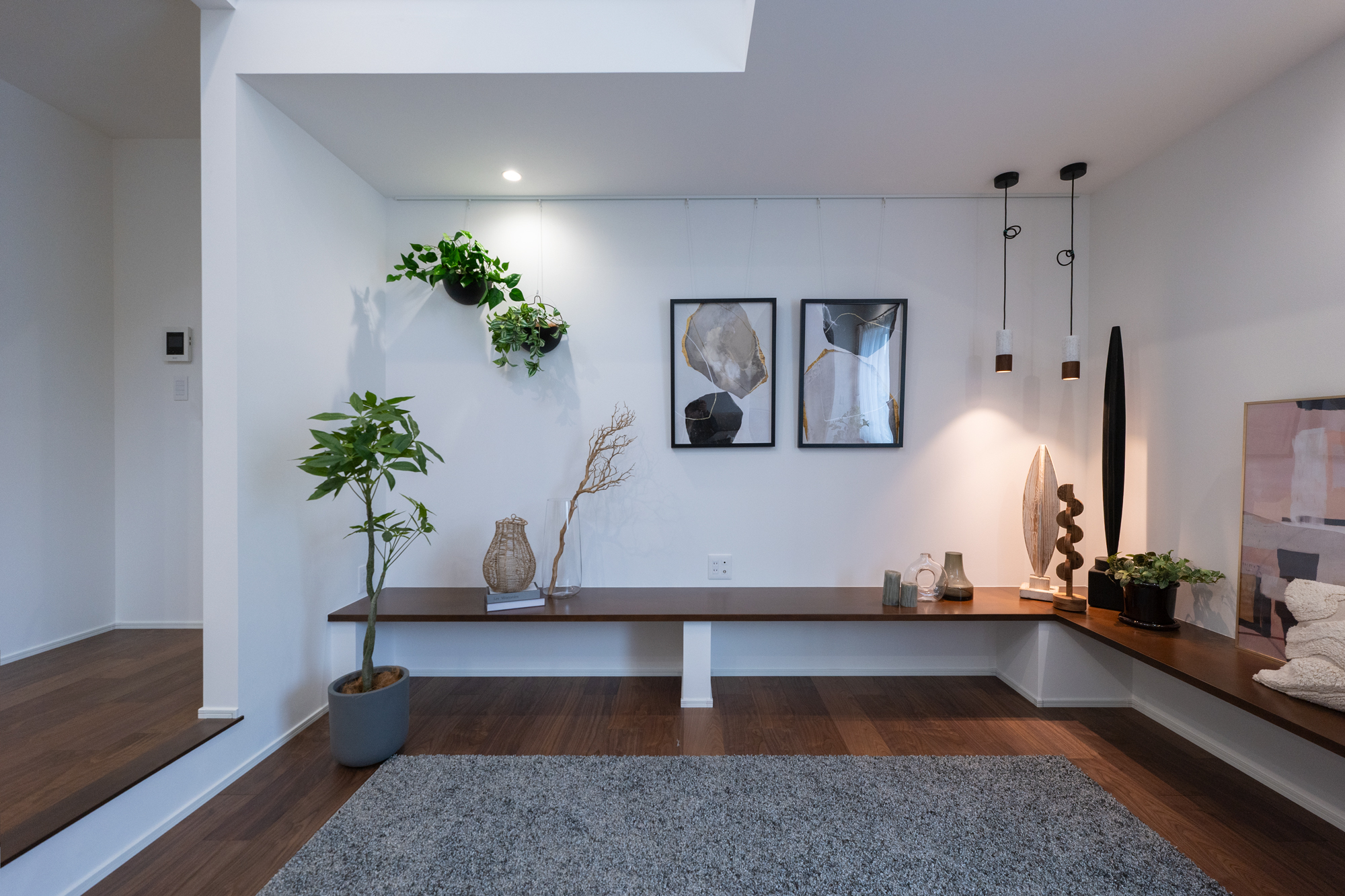 プロジェクターを映せる白い壁